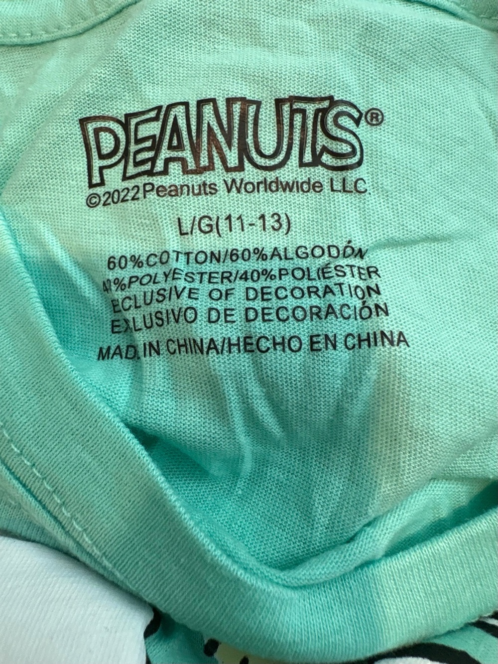 Juniors Peanuts Snoopy Shirt Size L 11-13 - Picture 3 of 3